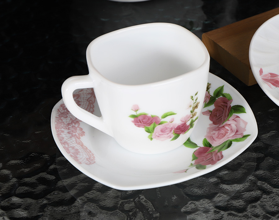 Why are white opal glass cups with handles the top choice for Algerian buyers