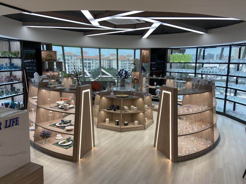 Step into Garbo’s 7th floor and experience the strength of a 30-year-old glass brand Step into Garbo’s 7th floor and experience the strength of a 30-year-old glass brand