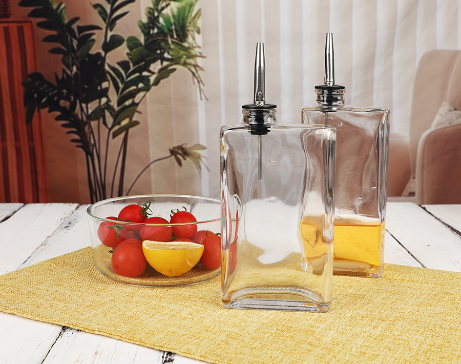 Square Glass Olive Oil Dispenser Bottle with Stainless Steel Pourer