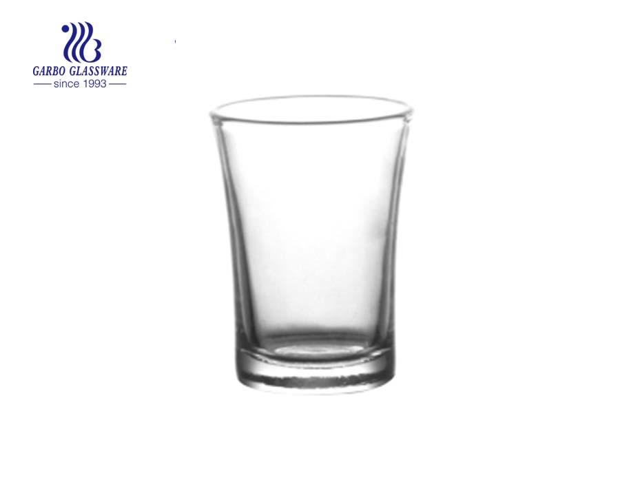 Vaso de chupito transparente de 65 ml a bajo precio con pared delgada al por mayor