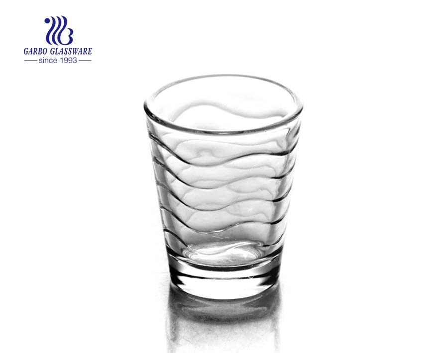 Gobelet en verre à eau design vague 60ml