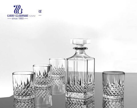 Wholesale square clear whiskey glass decanter