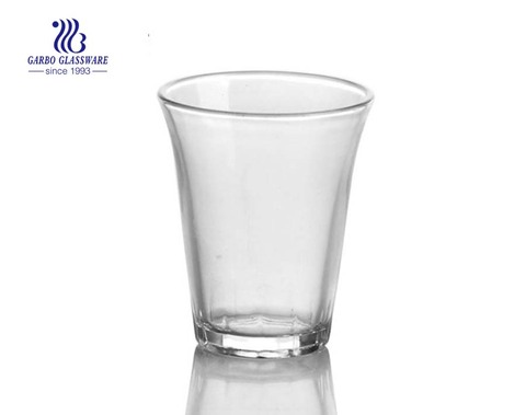 Copo transparente de 70 ml para beber vinho