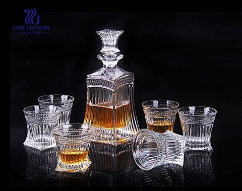 Bộ bình đựng rượu whisky Trung Quốc với ly rượu whisky