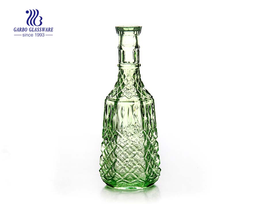 China produce cheap 1L colored glass decanter 