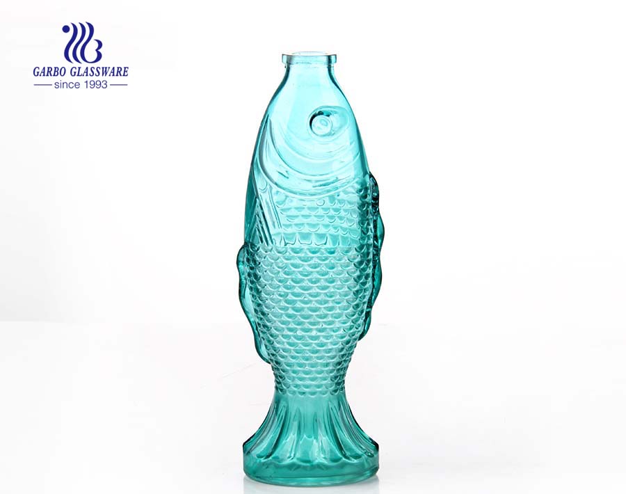 China produce cheap 1L colored glass decanter 