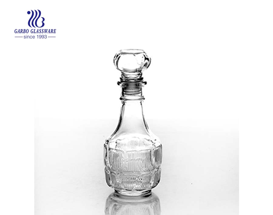 China produce cheap 1L colored glass decanter 