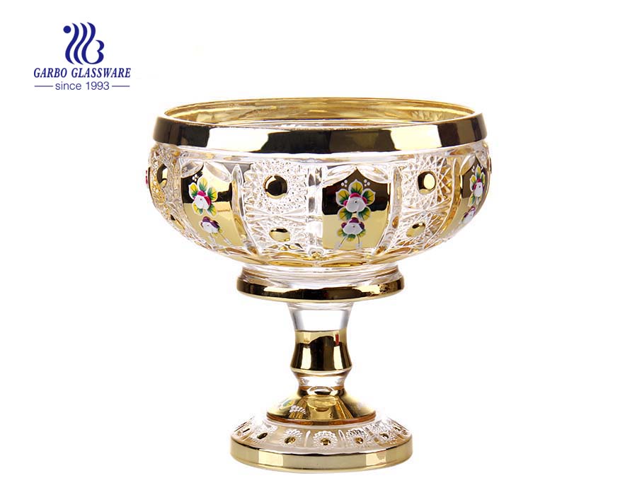 7.01'' Glass Vasa with Golden Planting & Ceramic flower