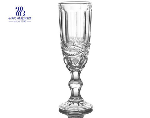 Gobelet gravé en flûte de verre de 165 ml pour mariage en utilisant