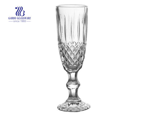 Gobelet gravé en flûte de verre de 165 ml pour mariage en utilisant