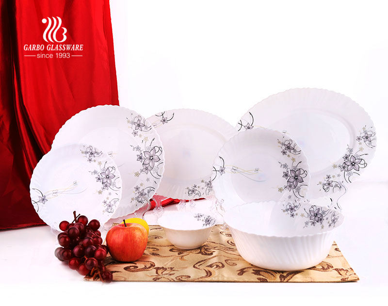 Luxury high quality home hotel restaurant use 26pcs tempered opal glass dinnerware set