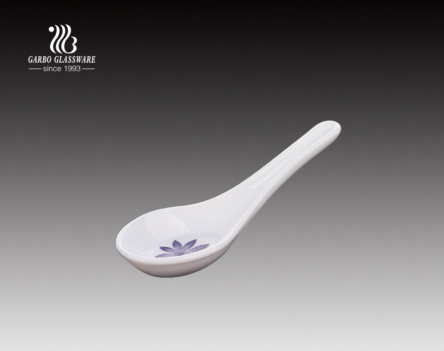 Cristalería de ópalo cuchara de cristal de ópalo blanca de fábrica directa con calcomanía de impresión personalizada