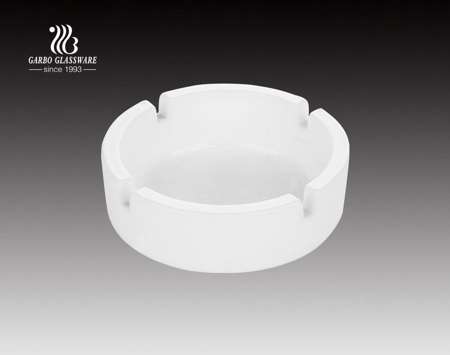 Neues Material Aschenbecher aus Opalglas in runder Form mit hoher Qualität