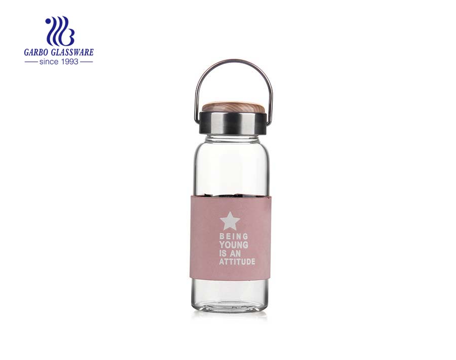 400 ml Borosilikatglas-Wasserflasche mit elegantem Design und Neoprenhülle zum Schutz