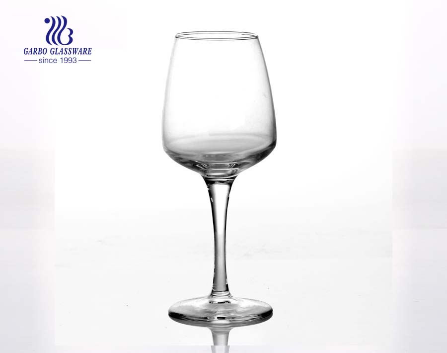 crystal glass stemmed wine glass with high end gold foil