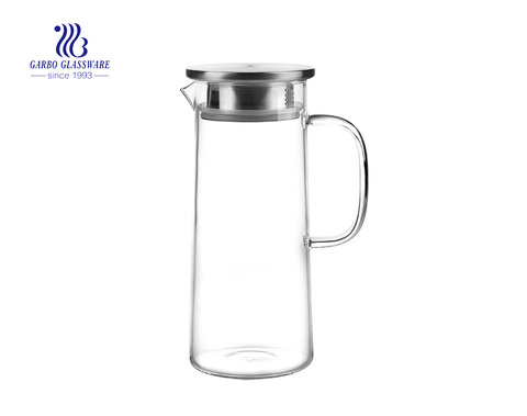 High quality borosilicate glass carafe with bamboo and stainless steel lid