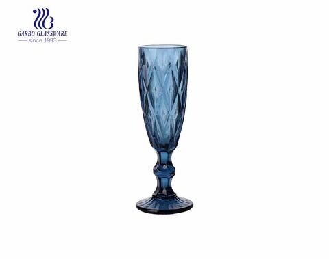 أكواب من الشمبانيا ذات اللون الأزرق الداكن سعة 150 مل مع تصميم ماسي جديد