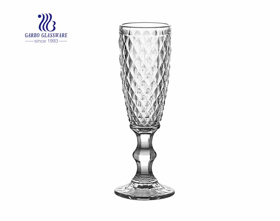 Vaso de cristal de ajenjo vintage Perigord Flute de 5.81 oz con diseño de diamante