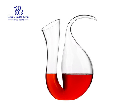 2.1 Liters U Shaped Red Wine Glass Decanter Hand Blown Penguin Shaped Decanter