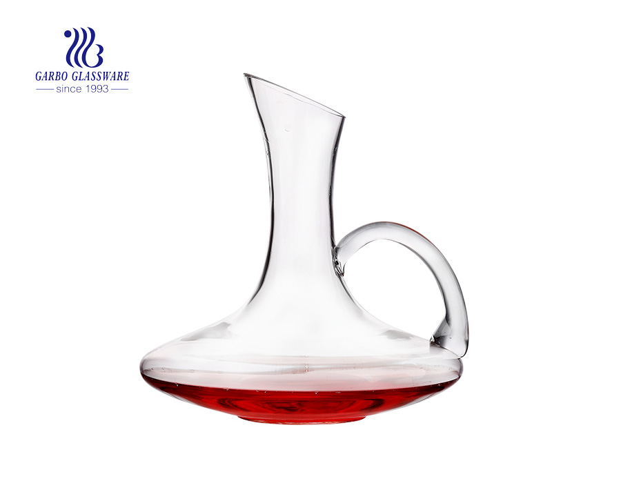 1.75 lít Hand Blown U Shaped Ly rượu vang đỏ Decanter để bán buôn