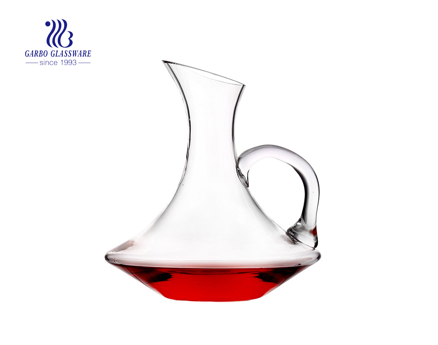 1.75 lít Hand Blown U Shaped Ly rượu vang đỏ Decanter để bán buôn