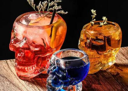 Do you know how beautiful the skull shape glassware looks