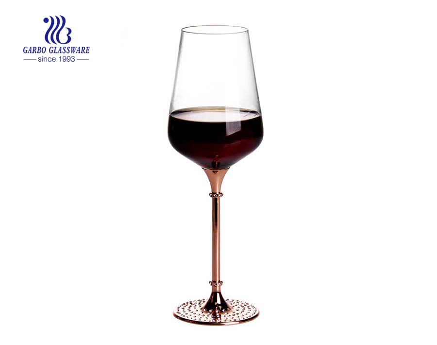 Copos de cristal de taça de cristal Copos de vinho tinto padrão com diamante elegante