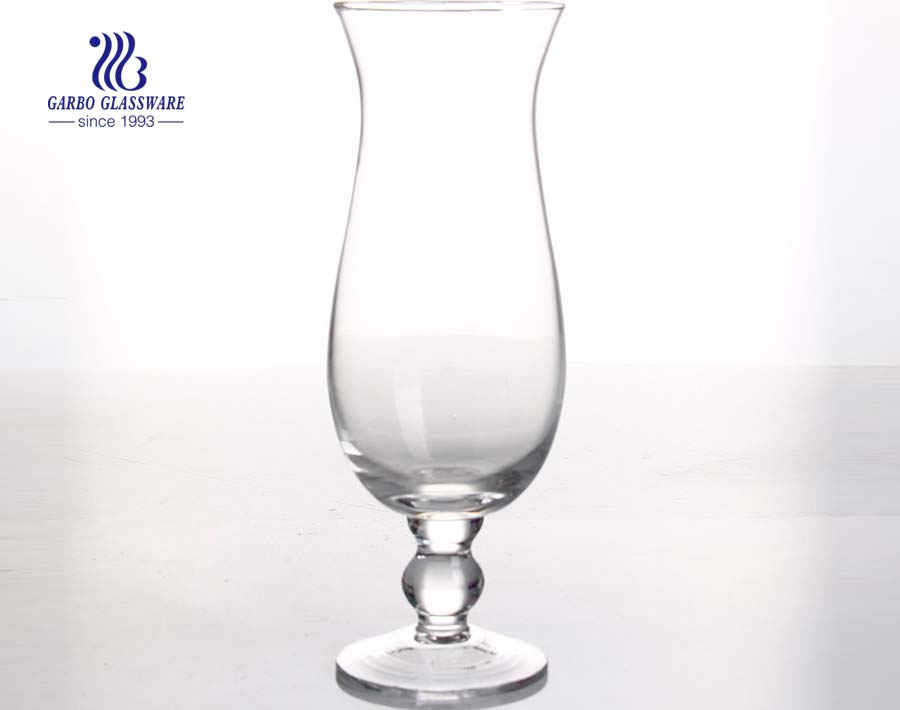 Coupe de verres à cocktail de style de personnalité en gros d'usine pour le logo personnalisé 350 ml