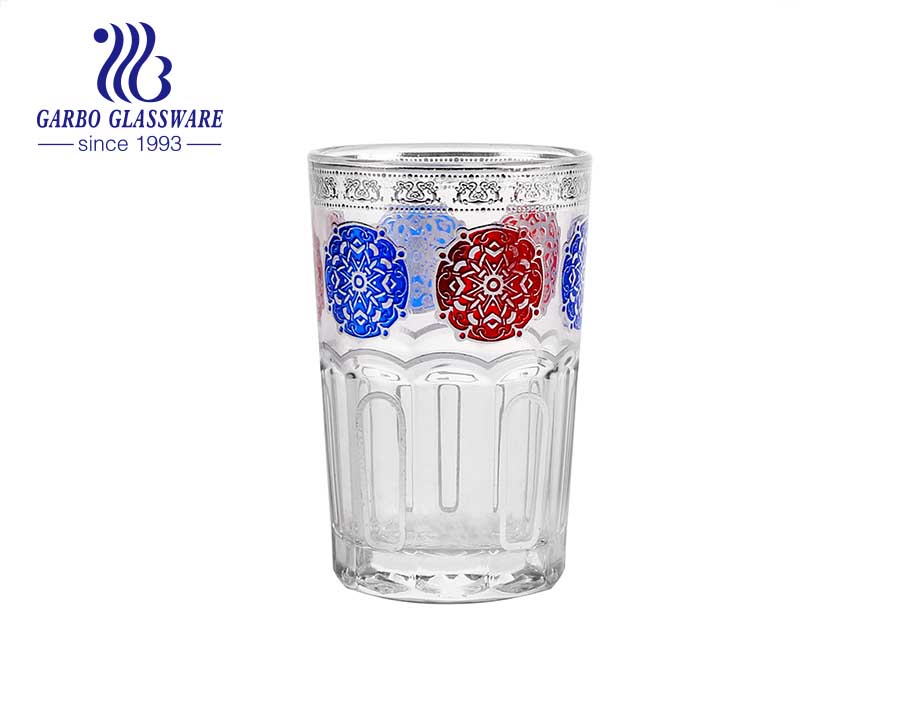 Galvanisierte Glas-Teetasse in arabischer Art nach nordafrikanischer arabischer Art