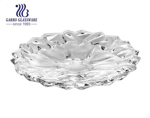 Assiette en verre transparent à motif diamant délicat de 7 pouces de taille moyenne pour salade et fruits