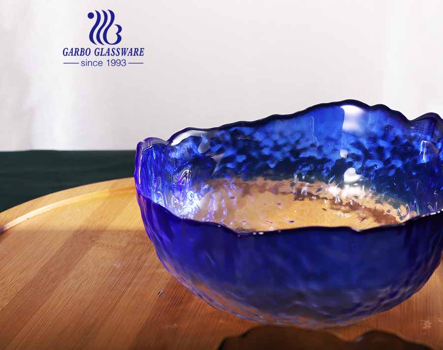 Popular European Style 7-inch Solid Color Glass Fruit Bowl with Special New Design and Gold Rim