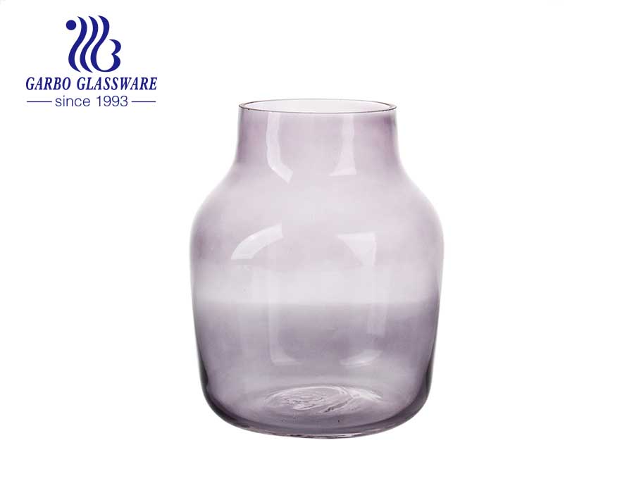 Vase en verre de table haut de gamme soufflé à la machine merveilleux vase à fleurs avec un bon prix