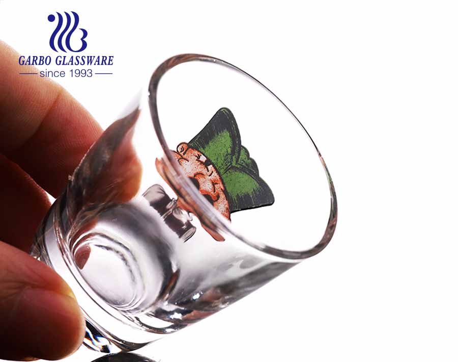 35 ml de décalcomanie personnalisée conçoit des verres à liqueur court mini verre d'alcool à la vodka