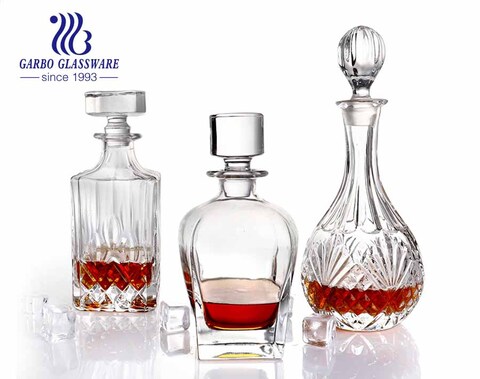 Luftdichtes Siegel Gravierte Weinkaraffe Kristall Whisky Dekanter und Gläser Set mit Wasserhahn