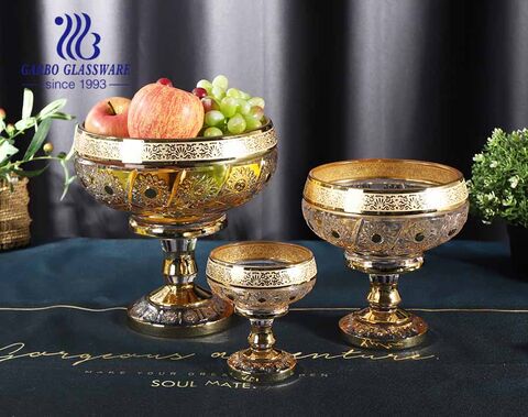 Mid-east design gold plating sunflower carved pattern glass fruit bowl set with tall foot