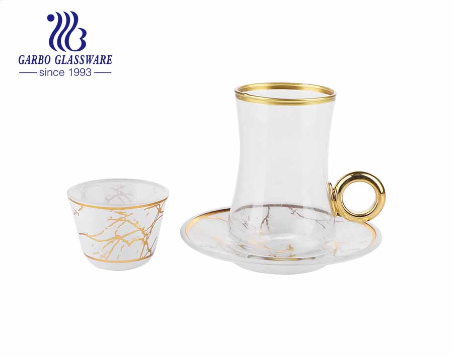 7 Unzen Gold umrandete Glas Teebecher mit Aufkleber Schalen Untertassen Glas Teetasse Set