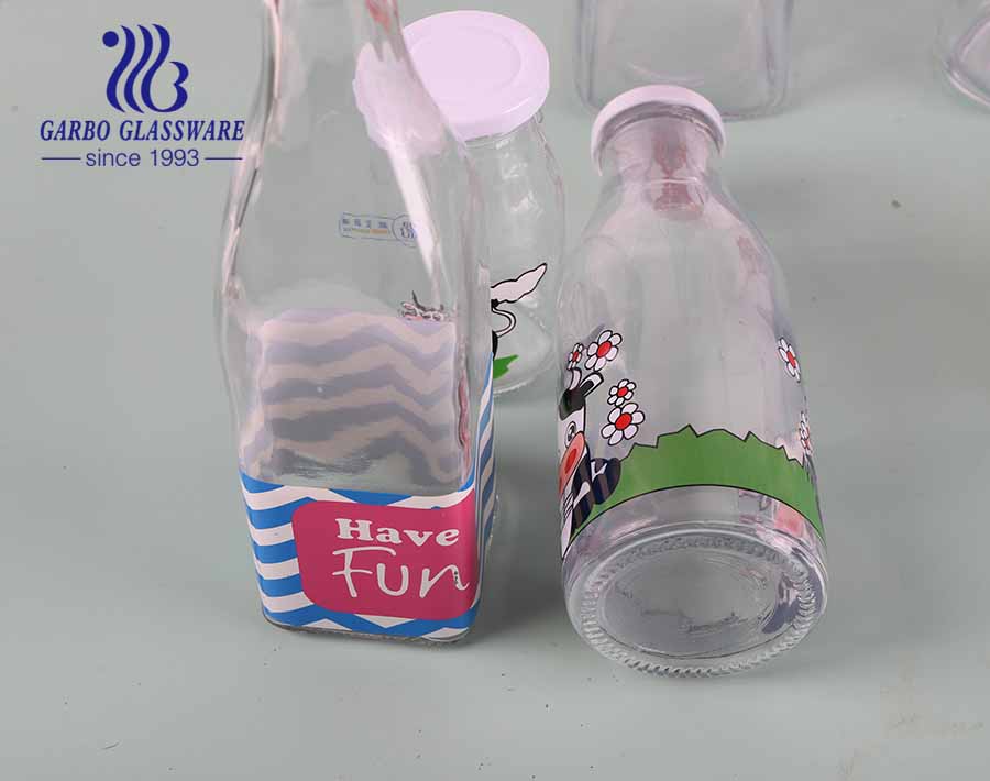 Glass bottle Shine like a bright star  19oz water bottel juice storage holder beer bottle with lock lid  