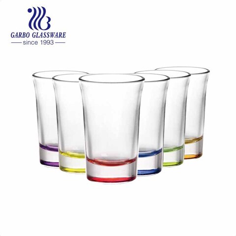 Tazas de cristal del recuerdo de los vasos de medida de los colores del espray de encargo común 1.5oz para las bebidas espirituosas