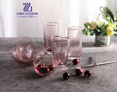 Handmade cherry pink hammer pattern heart shape glass water drinking cups glass bowl with golden rim glassware set for wedding party dinner