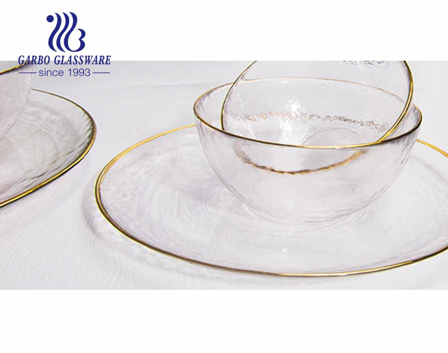 5 pulgadas 380 ml Elegante plato de dulces de vidrio de depresión hecho a mano y plato de fruta de vidrio transparente con boca serie de borde dorado