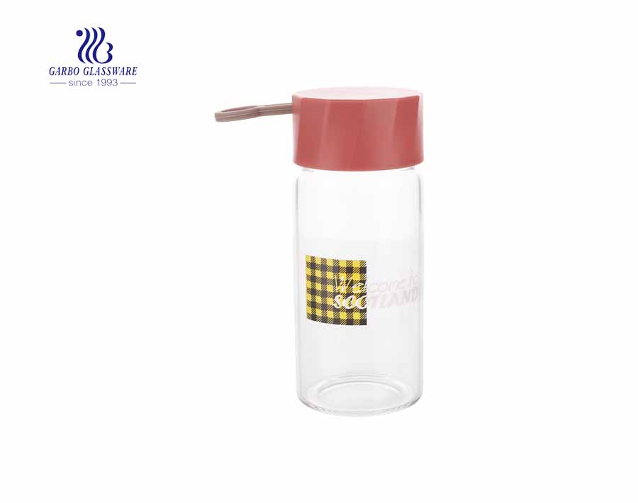  Lead free 500 ml sporty  bottle borosilicate glass lead free bottle with lid for hot and cold water juice 