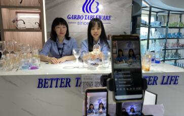 Garbo Live Streams in 129th Online Canton Fair on April