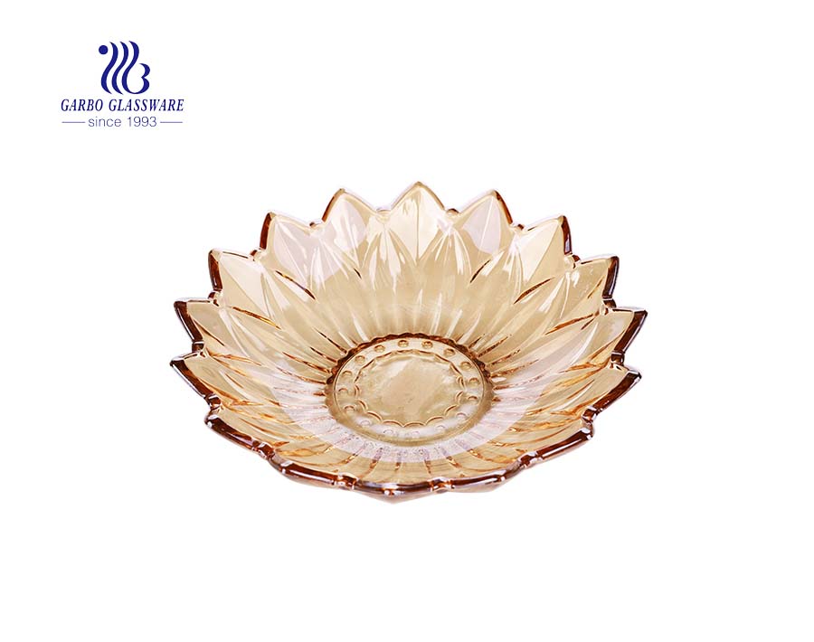 Wholesale ion plating large 14-inch amber wave design glass fruit plates for home hotel use