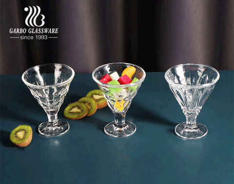 V-förmige 8 Unzen neue geprägte Eisbecher aus Eisglas mit Kristallglas, Dessertbecher für Parfait-Pudding-Obstsalat und mehr