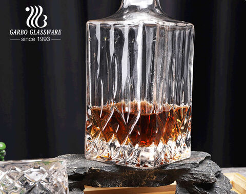 Bộ bình đựng rượu whisky bằng thủy tinh cổ điển với hộp quà Bình đựng rượu chất lượng cao với thiết kế hoa văn trang nhã