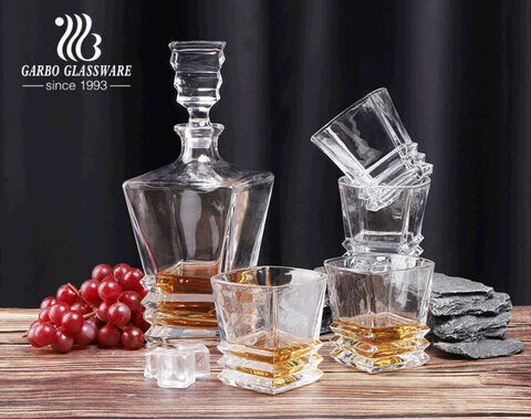 Ensemble de carafes à whisky haut de gamme avec 4 verres à whisky ensembles de carafes en cristal avec coffret cadeau