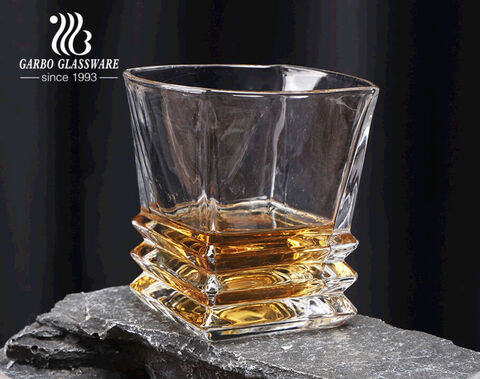 High end whiskey decanter set with 4 whiskey glasses crystal decanter sets with gift box pack