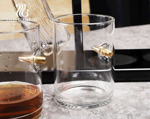 Borosilicate whiskey decanter set with wooden base AK-47 gun shape decanters with four bullet glasses 