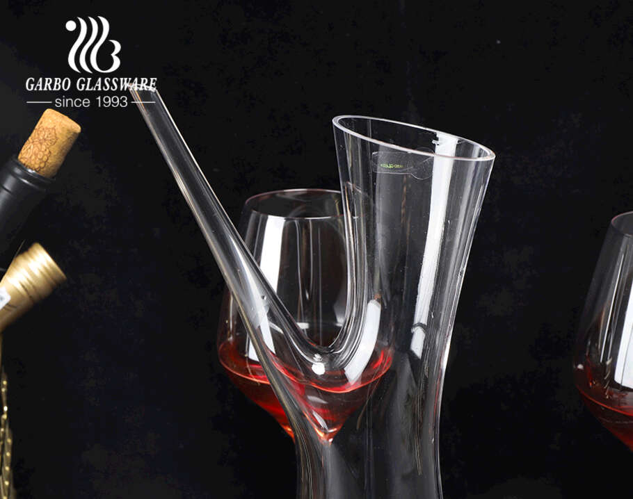 Unique shape wine decanters tree stump crotch shape 1500ml clear handmade wine decanter