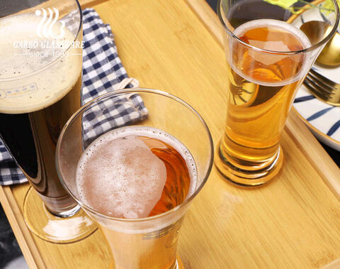 Tasses en verre de bière pilsner soufflées à la machine de bar en verre de style pub avec des conceptions multiformes